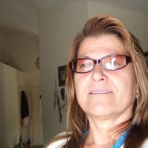 Meet your Posher, Elaine